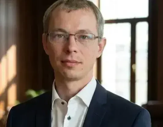 Константин Иконников — кандидат технических наук, профайлер, автор программ обучения для среднего звена